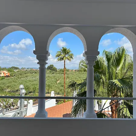 Emerald Sun 4* كامبريلس