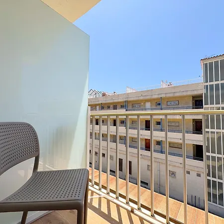 Emerald Sun فندق كامبريلس