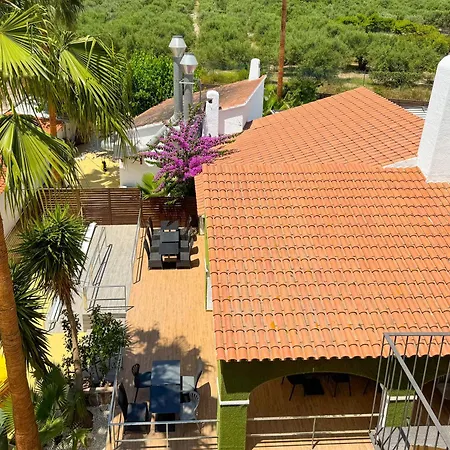 Emerald Sun 4* كامبريلس