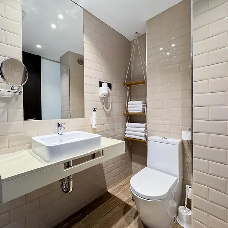 Emerald Sun 4* كامبريلس