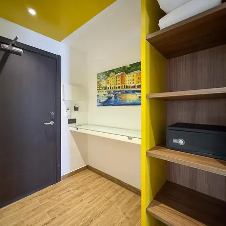 فندق Emerald Sun 4*