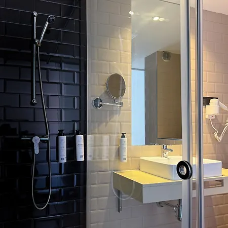 Emerald Sun Камбрильс