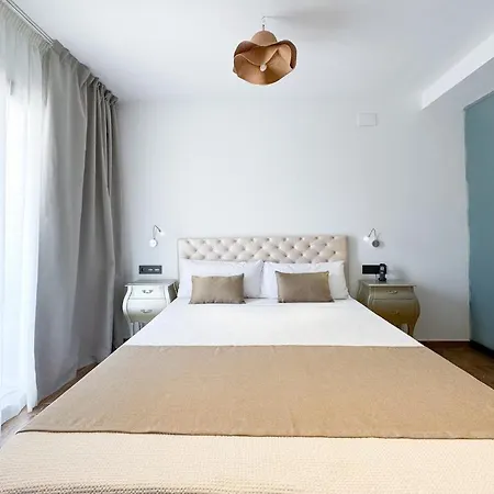 Отель Emerald Sun