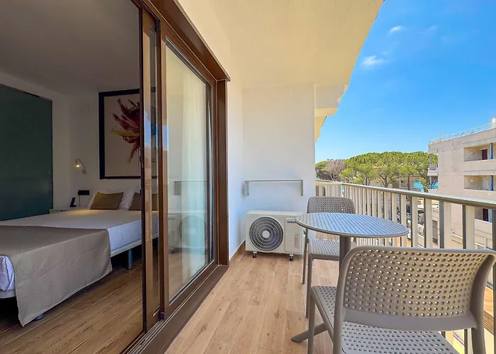 Hotel Emerald Sun 4*