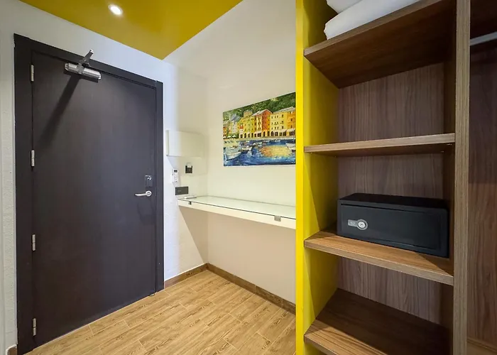 Hotel Emerald Sun 4*